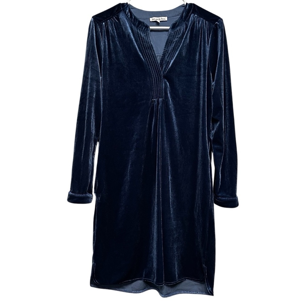 See & Be Seen Blue Velvet Long Sleeve Mini Dress Size Small